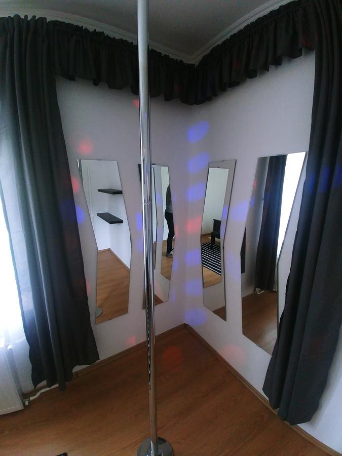 Sarok Apartmanhaz Makó Εξωτερικό φωτογραφία